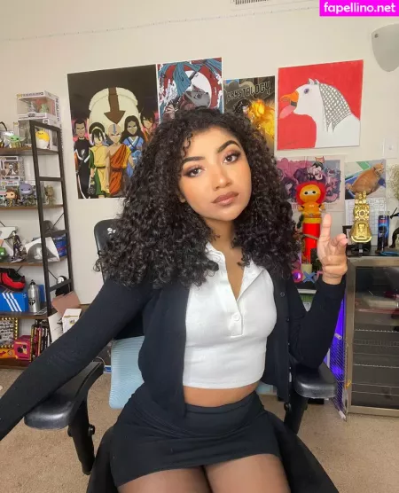 Krystalogy OnlyFans Thumbnail #E5OMLhuzFe