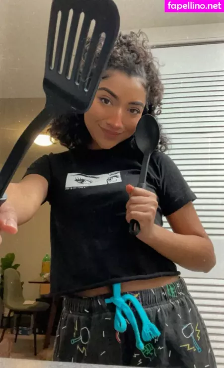 Krystalogy OnlyFans Thumbnail #SdDYJxP4dH