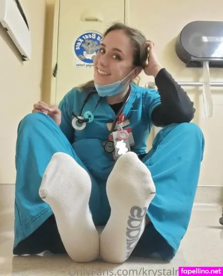 Krystalrose Toes OnlyFans Thumbnail #Q012S7Bz2E