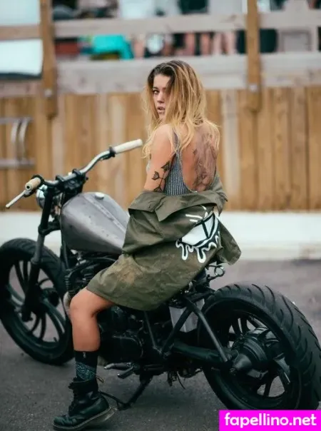 Krystalvip OnlyFans Thumbnail #ezWqI5rda7