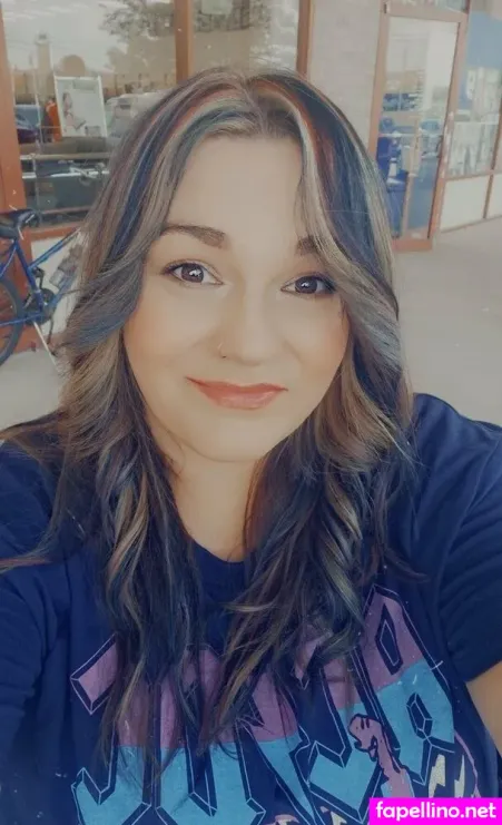 Krystinamputee Main Profile Photo