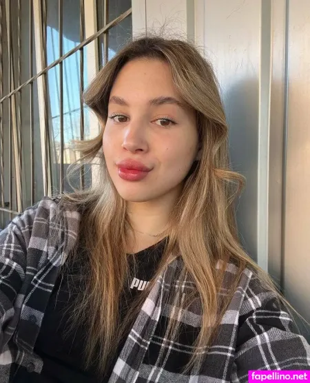 Ksenia A OnlyFans Thumbnail #A7iRakYYvs