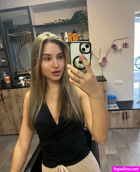 Ksenia A OnlyFans Thumbnail #V4lfiBxPwp