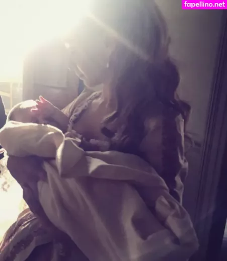 Ksenia Solo OnlyFans Thumbnail #8ntikXRVdn