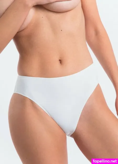 Kseniya Lips OnlyFans Thumbnail #KcR62lJBlH