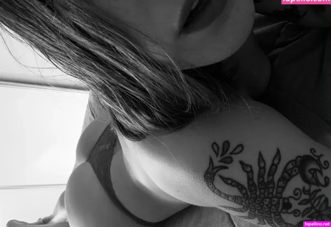 Ktylicious OnlyFans Thumbnail #8X6bWsy0oS