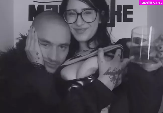 Kukiw0rld OnlyFans Thumbnail #1leEn3g5Ly