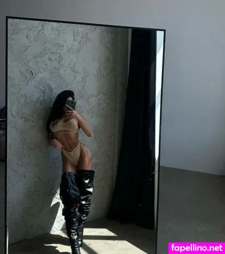 Kulinich Anya OnlyFans Thumbnail #E8XsmQBBQ6