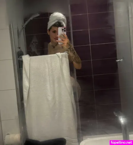 Kunshikitty 9 OnlyFans Thumbnail #3Lq5CONncm