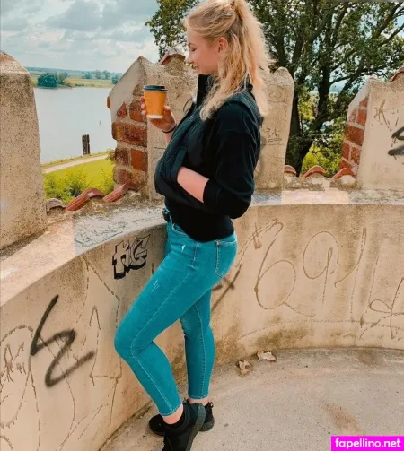 Kunterbunteskuestenkind OnlyFans Thumbnail #gBLj8IzSm1