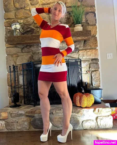Kurvyblondewife OnlyFans Thumbnail #VAhM9leXBz
