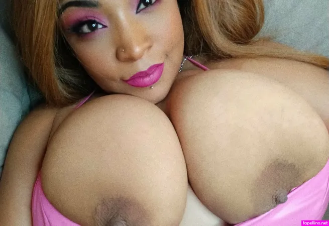 Kurvykary OnlyFans Thumbnail #c8Vlc0B0eE