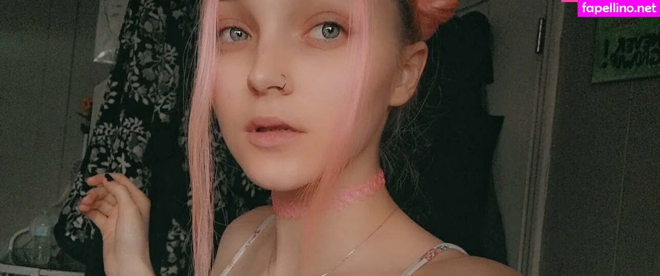 kushgirlxxfree, mika_the_cougar Nude Leaked OnlyFans Photo #9Bu3X5bepa