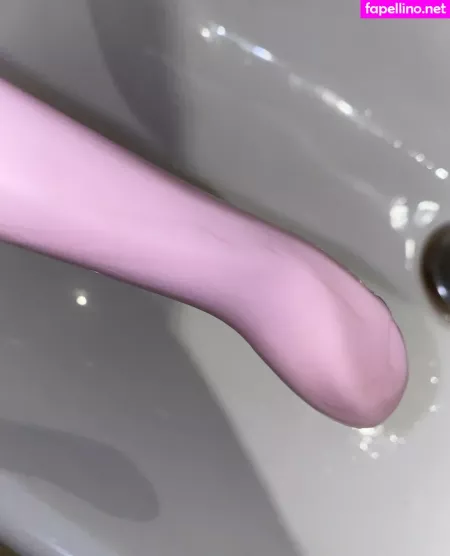 Kuwait Twins OnlyFans Thumbnail #xcHqrvw1Qs