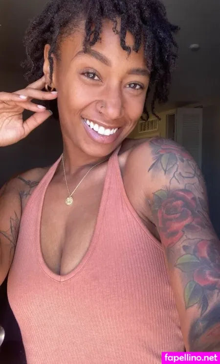 Kweendezire OnlyFans Thumbnail #aV9IGXgy7F