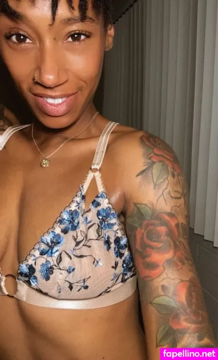 Kweendezire OnlyFans Thumbnail #ztlwWXzCZt