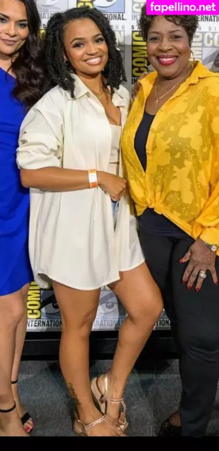 Kyla Pratt OnlyFans Thumbnail #Mo4FHn4O8w