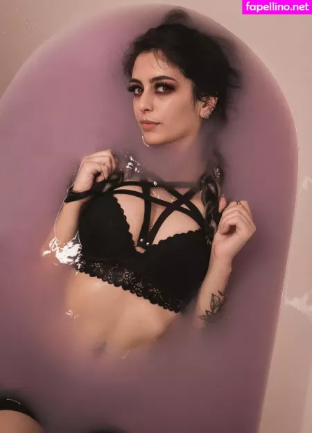 Kylarensw OnlyFans Thumbnail #z3RVnbVbrl