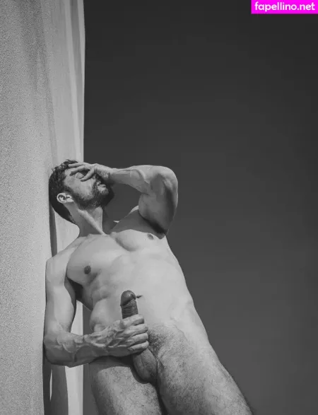 Kyle Fox OnlyFans Thumbnail #AcbfUNrEd0