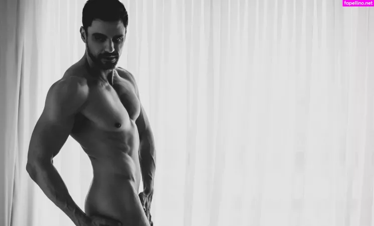 Kyle Fox OnlyFans Thumbnail #G3BKd0aw9A