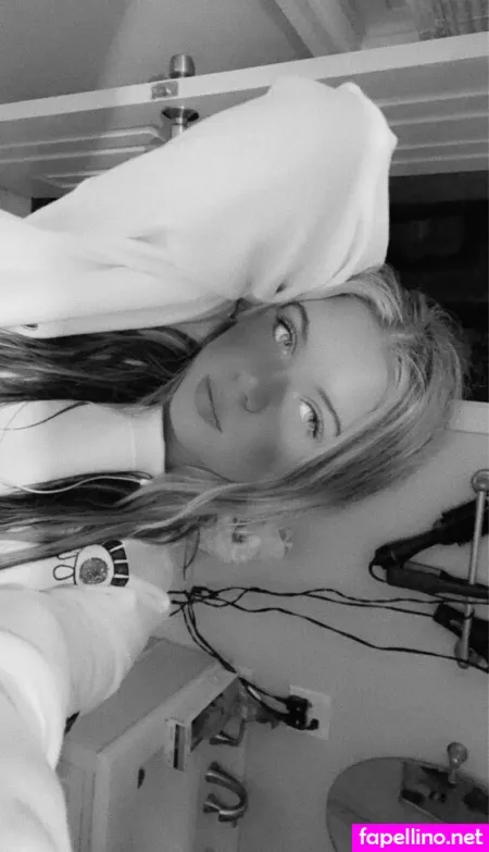 Kylie Helton OnlyFans Thumbnail #CJ81X8Qcgl