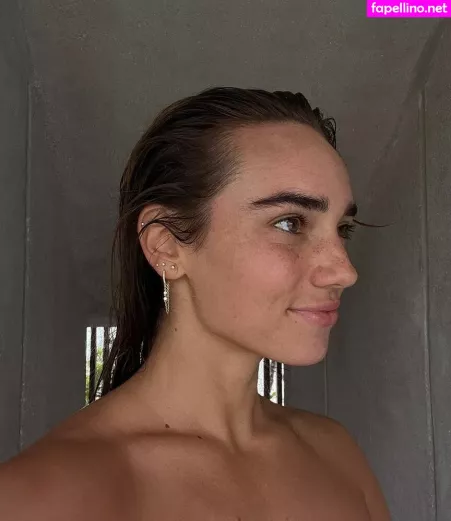 Kylie Holbeck OnlyFans Thumbnail #AX3bMQJzYC