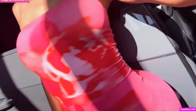 Kylie Jenner 1 OnlyFans Thumbnail #YlW5f2NdaF