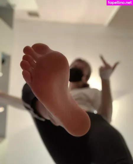 Kylie Little Toes OnlyFans Thumbnail #2VgIb1sJJS