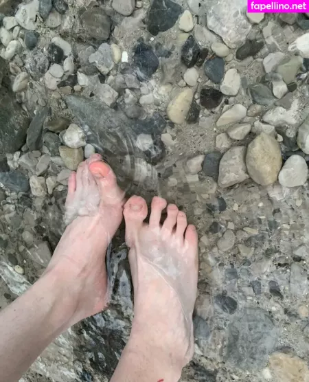 Kylie Little Toes OnlyFans Thumbnail #kQ0RM3gSPt