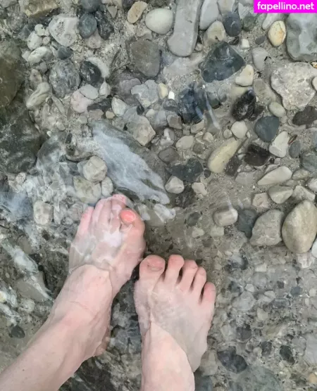 Kylie Little Toes OnlyFans Thumbnail #xDsomTzxHX