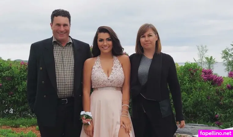 Kylie Manue OnlyFans Thumbnail #LJSIjx06K1