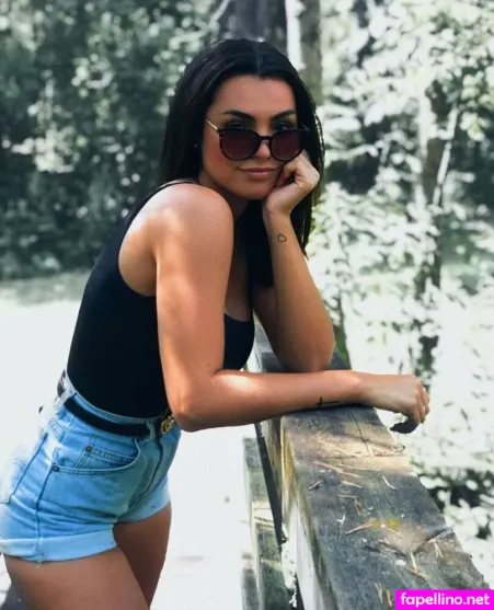 Kylie Manue OnlyFans Thumbnail #p7aKOR7ddj