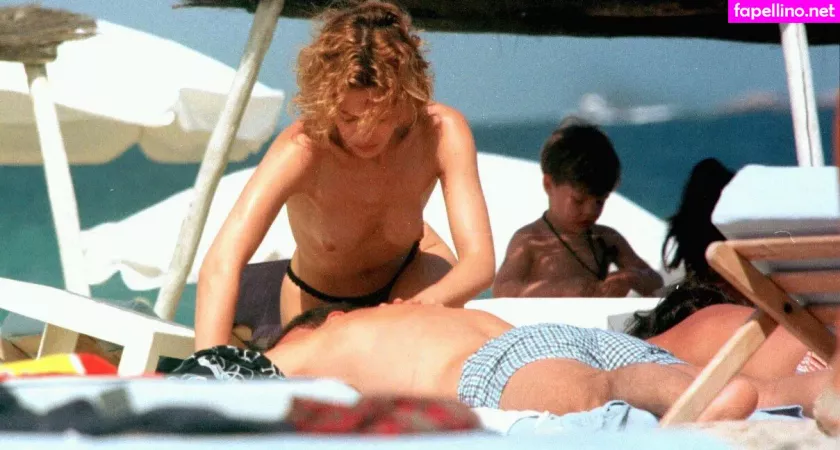 Kylie Minogue OnlyFans Thumbnail #gYleiRQhVV