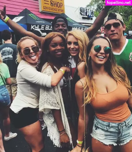 Kylie Nicole OnlyFans Thumbnail #FqR4orITr1