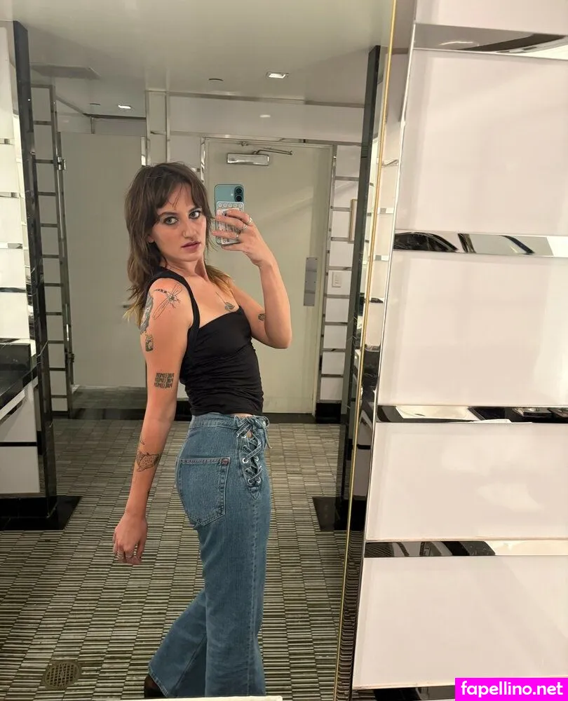 ashtrayprincess, kylievincentthefirst Nude Leaked OnlyFans Photo #c7Ixio3y6s