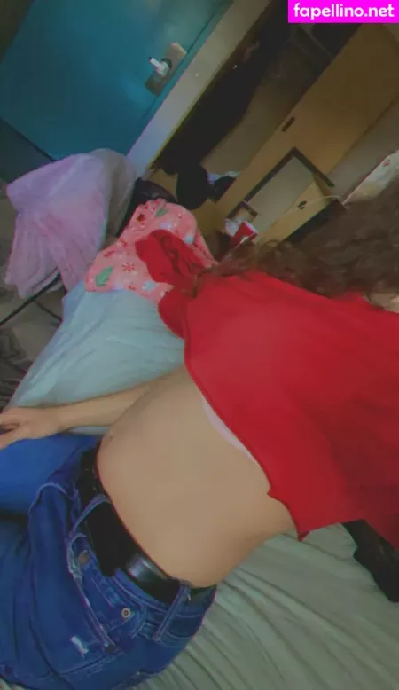 Kylie OnlyFans Thumbnail #NZcV7jY8nA