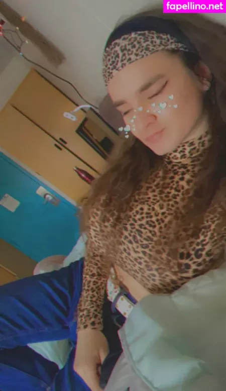 Kylie OnlyFans Thumbnail #uB2WRdWvCd