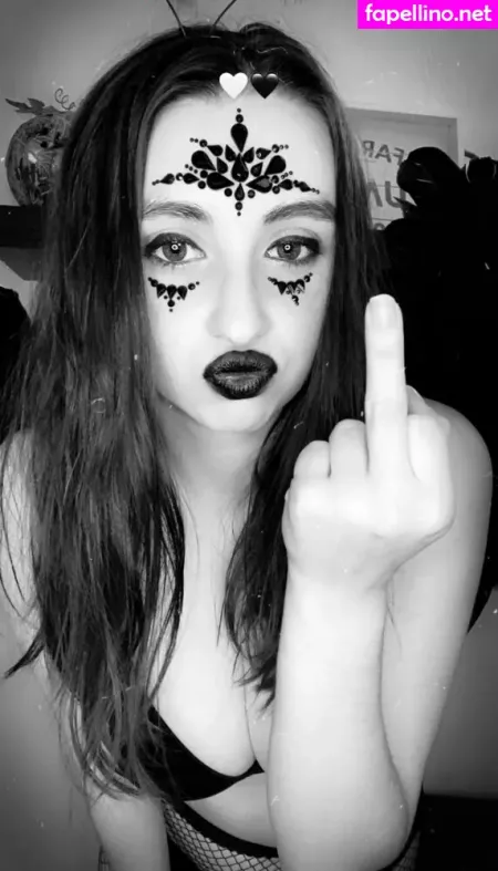 Kylieeow OnlyFans Thumbnail #6r0WVnkwZt