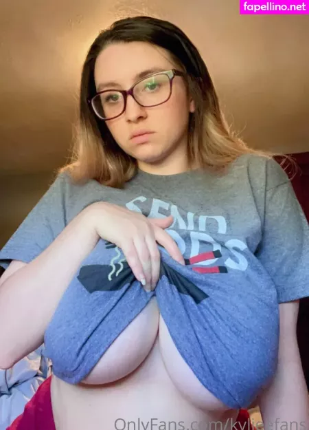 Kylieeow OnlyFans Thumbnail #f9CWApIbti