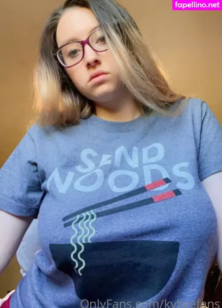 Kylieeow OnlyFans Thumbnail #sHuBbOXDw6