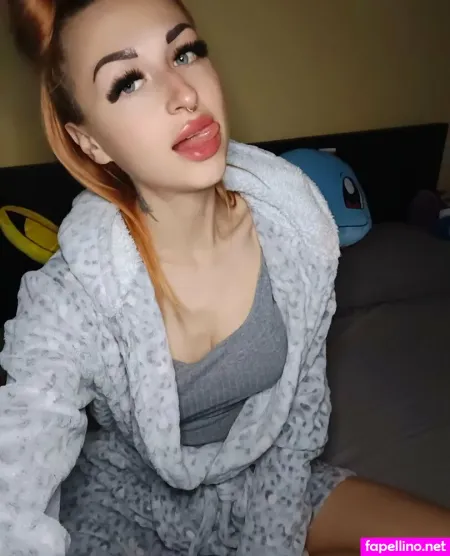 Kyliekisses24 OnlyFans Thumbnail #Gtl8qX4k0u