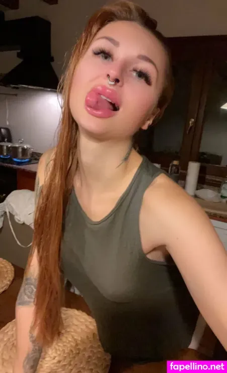 Kyliekisses24 OnlyFans Thumbnail #UHBYvQLEyK