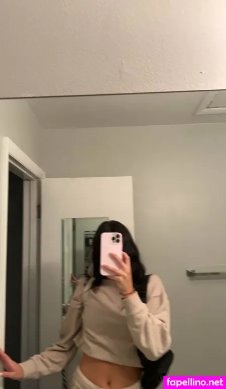 Kylienelson OnlyFans Thumbnail #3vJUJwWwnr