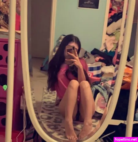 Kylienoir OnlyFans Thumbnail #A3XpBg337x