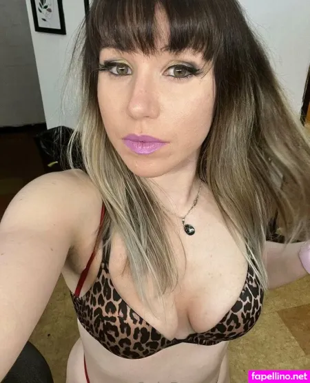 Kyliesolo OnlyFans Thumbnail #Hn2Kz8Tvec