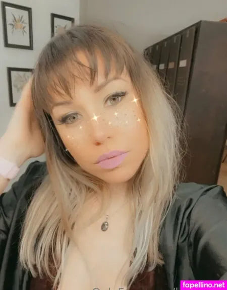 Kyliesolo OnlyFans Thumbnail #s2H1ylVGya