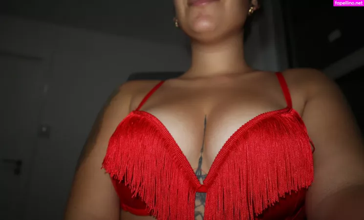 Kyliestepsister OnlyFans Thumbnail #JG6WlQhYqH