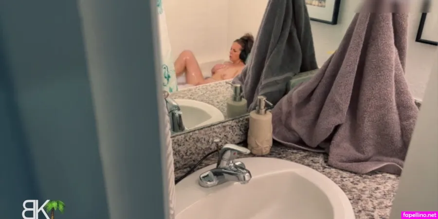 Kymber Leigh OnlyFans Thumbnail #QQOu4YeXWU