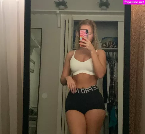 Kymber Sauerwine OnlyFans Thumbnail #RqCFoajK4q
