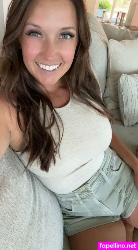 Kyndal Lynnfree OnlyFans Thumbnail #W4Oh6zHyjc